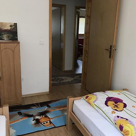 סראייבו Apartment Near The Airport מראה חיצוני תמונה