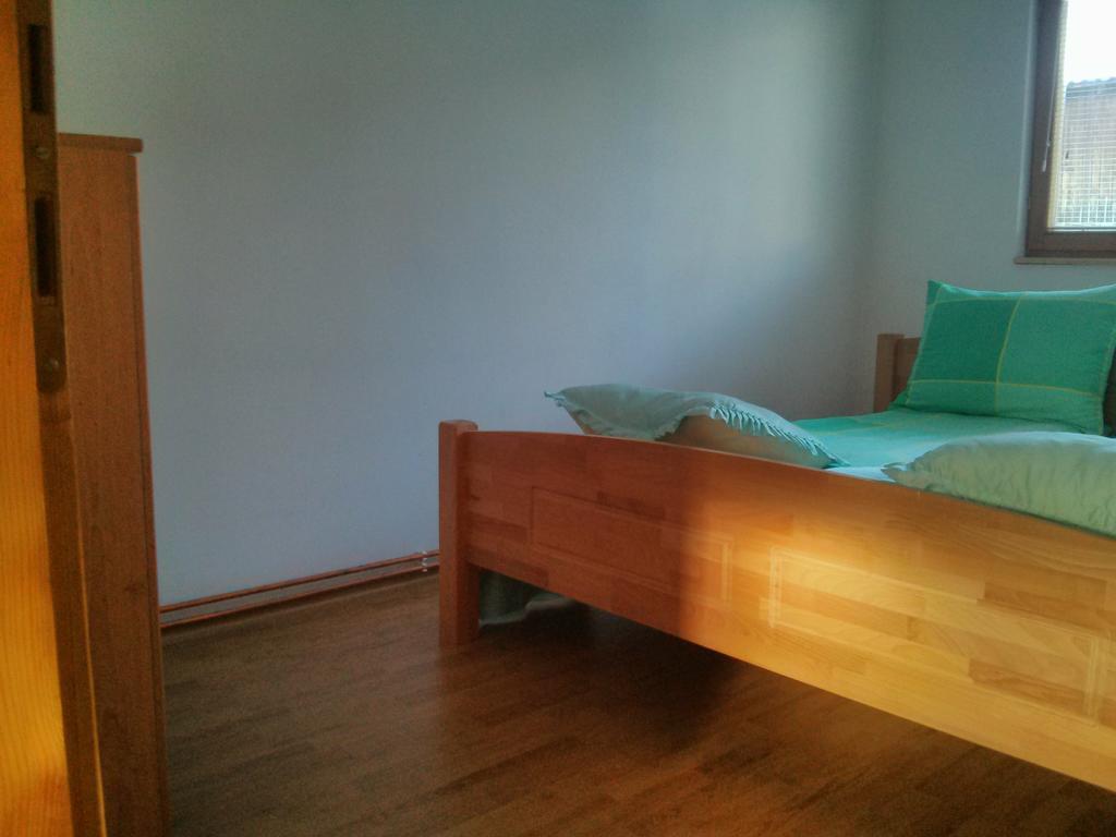 סראייבו Apartment Near The Airport מראה חיצוני תמונה
