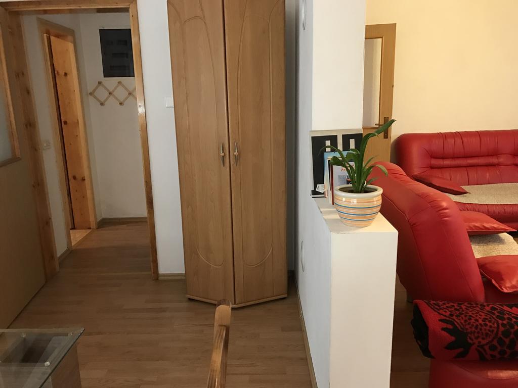 סראייבו Apartment Near The Airport מראה חיצוני תמונה